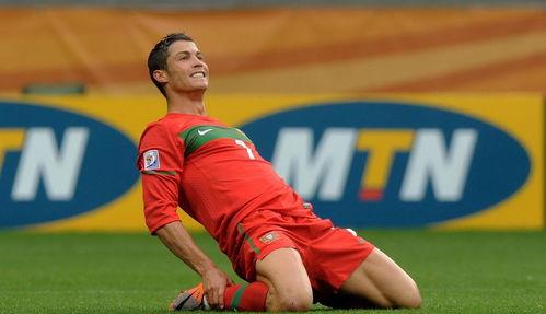 c罗被女主持人爆料视频,揭秘球场外惊人真相  第1张